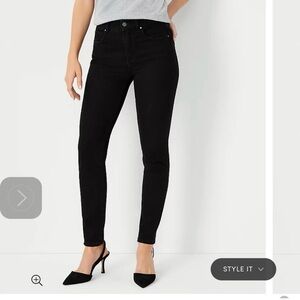 💥EXTREME SALE‼️Ann Taylor Curvy Fit Skinny Jeans, Black Wash